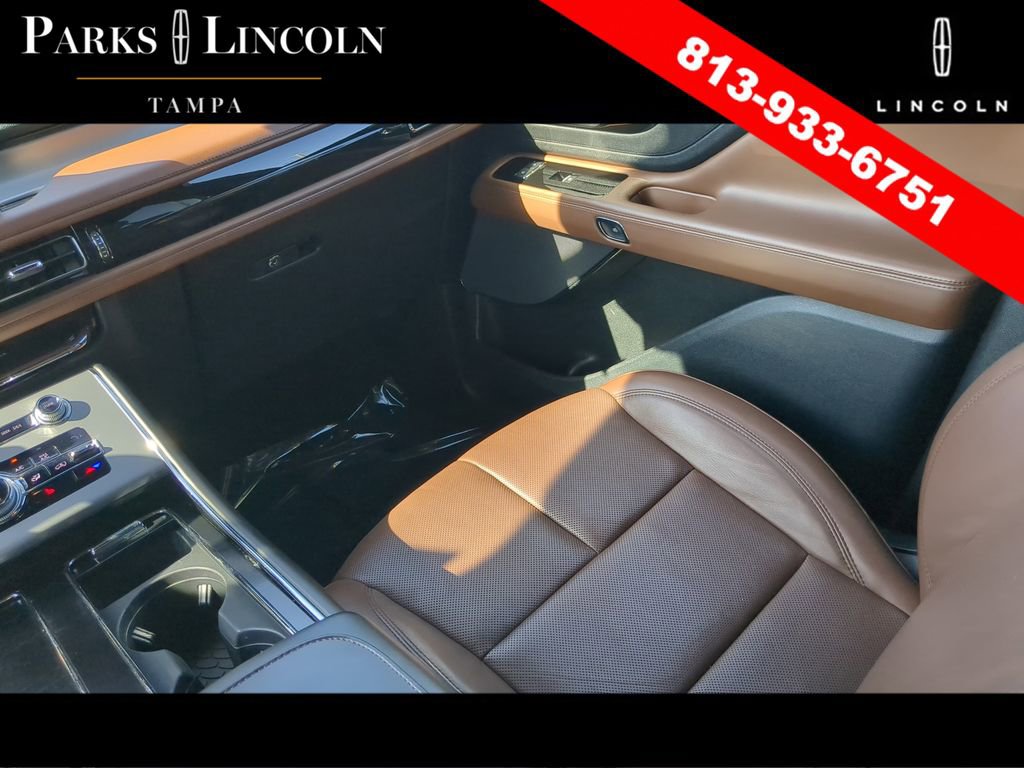 Used 2020 Lincoln Aviator Reserve RWD image 14