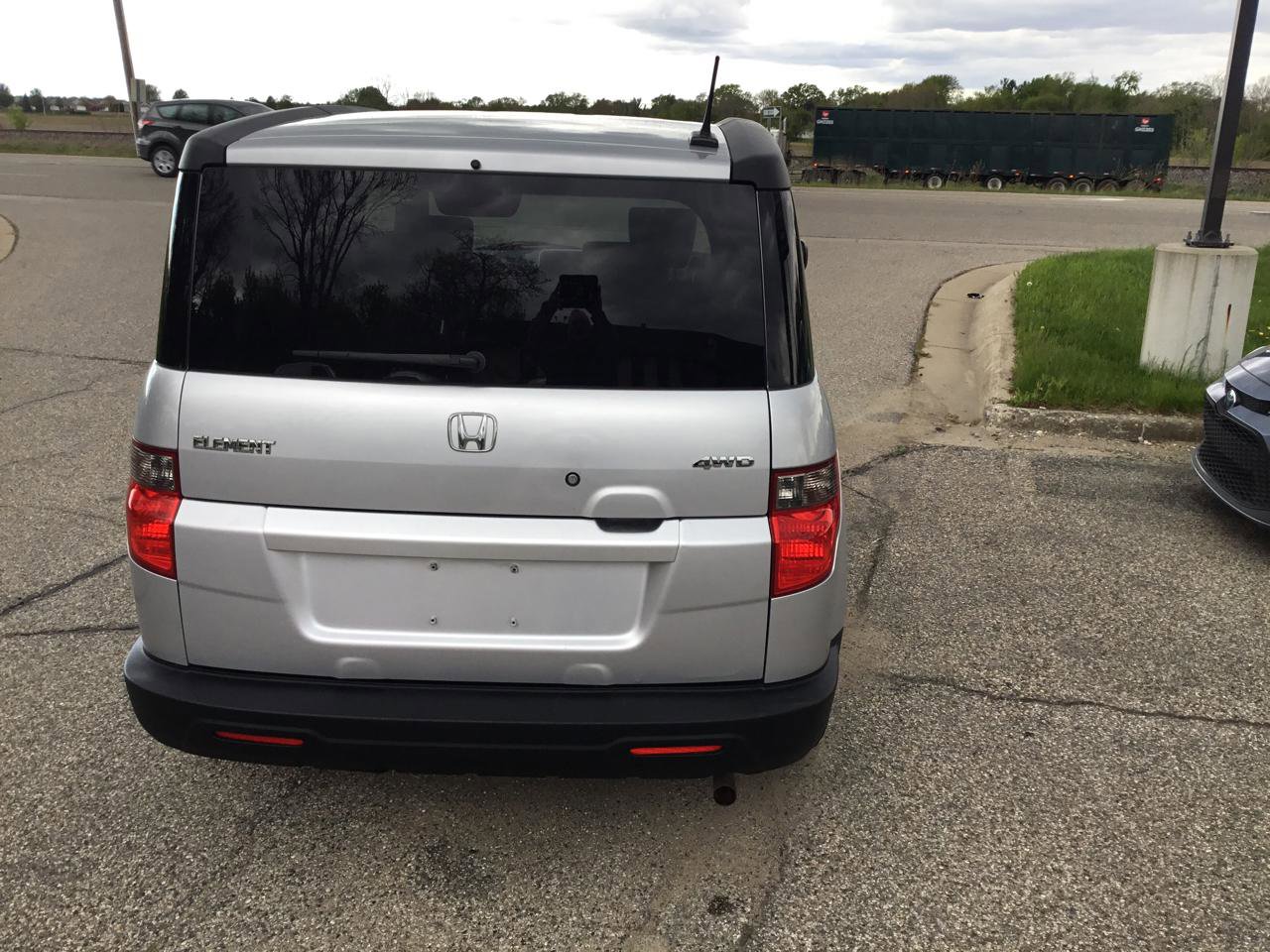 Used 2011 Honda Element EX image 8
