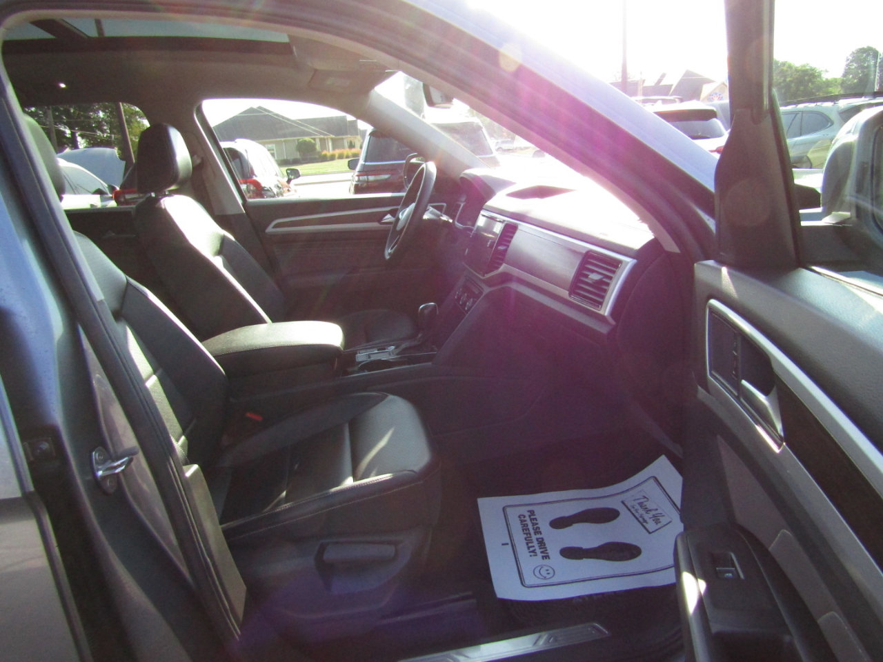 Used 2022 Volkswagen Atlas SE image 30