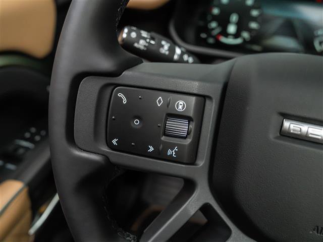 Used 2026 Land Rover Defender 110 X-Dynamic SE AWD/4WD image 19