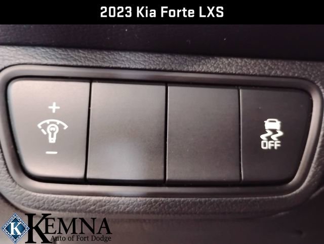 Used 2023 Kia Forte LXS image 16