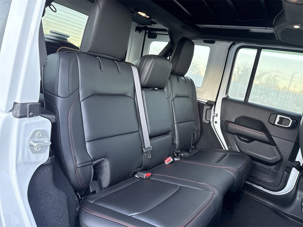 Used 2024 Jeep Wrangler Unlimited Rubicon image 24