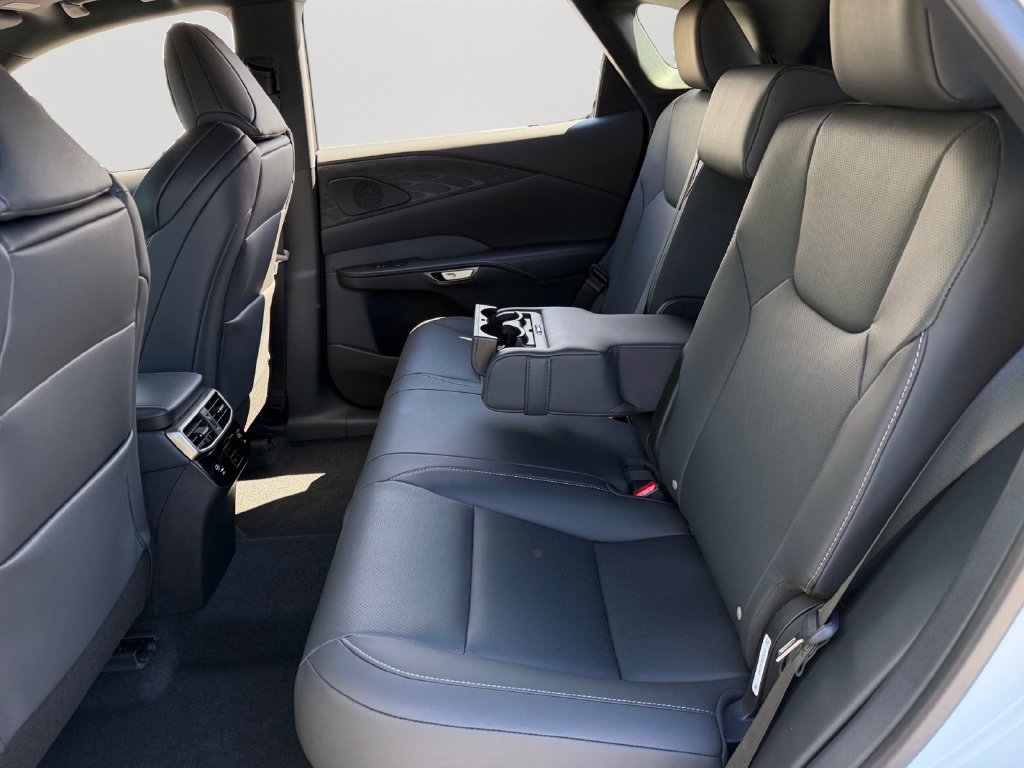 New 2026 Lexus RX 350 F Sport AWD/4WD image 8