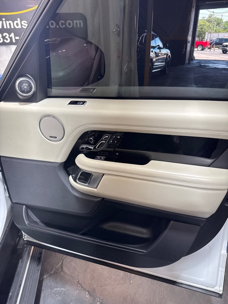 Used 2019 Land Rover Range Rover HSE AWD/4WD image 22