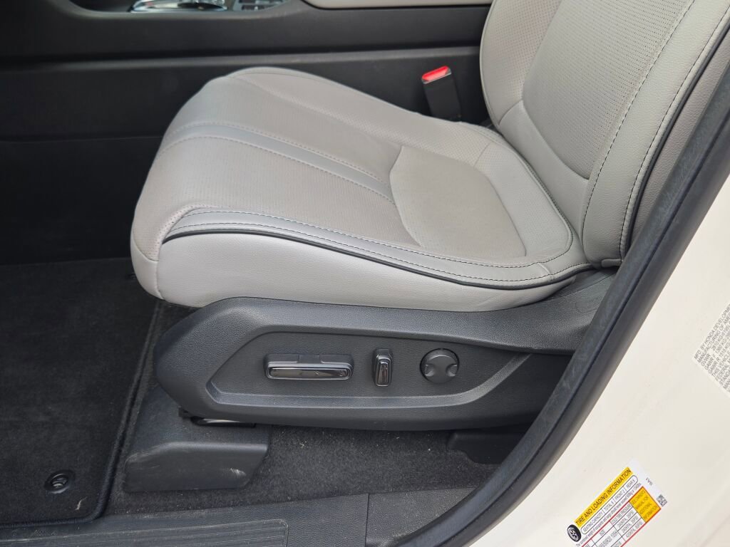 Used 2025 Honda Pilot Elite image 26