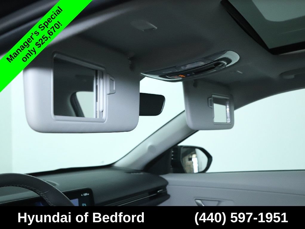 Used 2024 Hyundai Kona Limited AWD/4WD image 21
