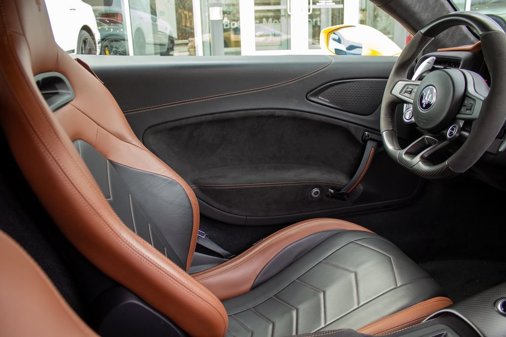 Used 2022 Maserati MC20 Coupe RWD image 18