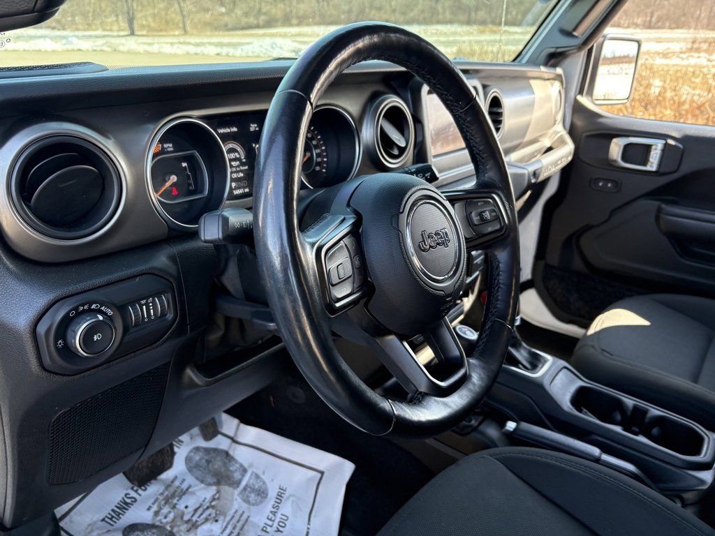 Used 2021 Jeep Wrangler Willys image 29
