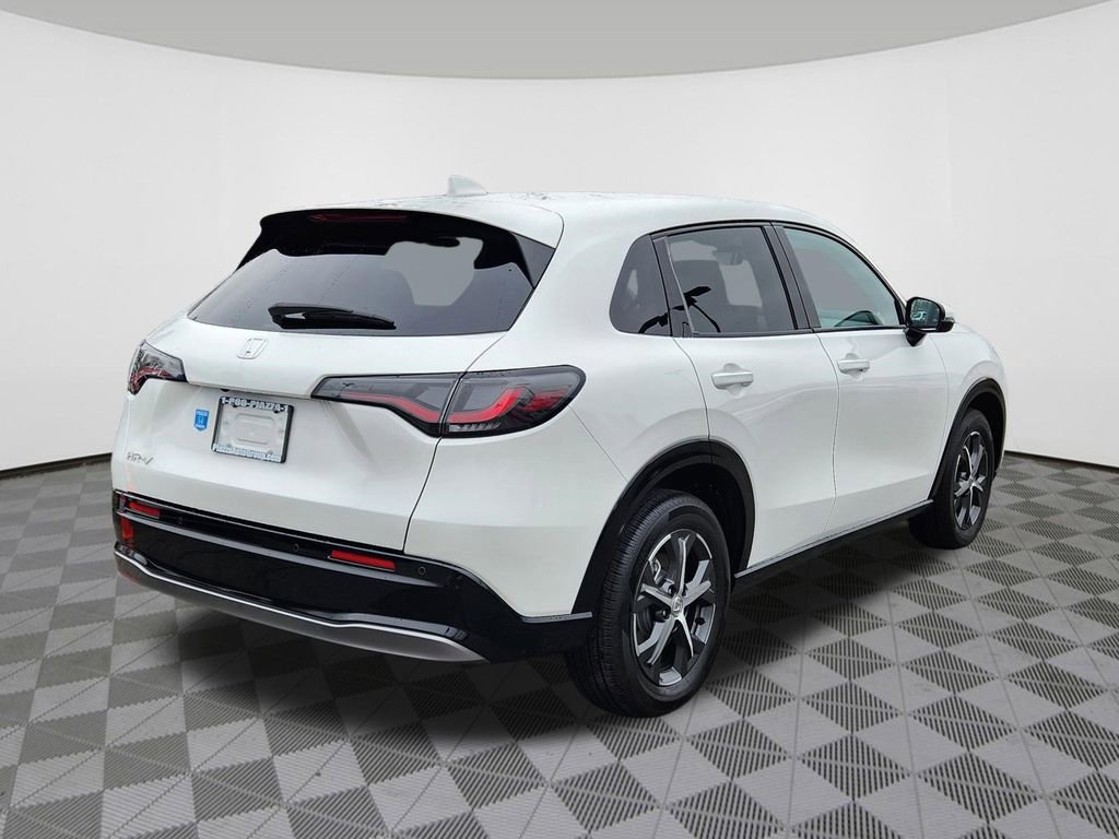 Certified 2025 Honda HR-V EX-L image 4