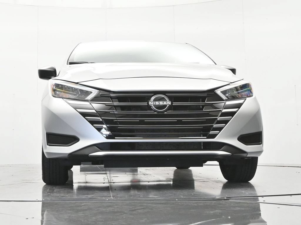 Used 2025 Nissan Versa S FWD image 37