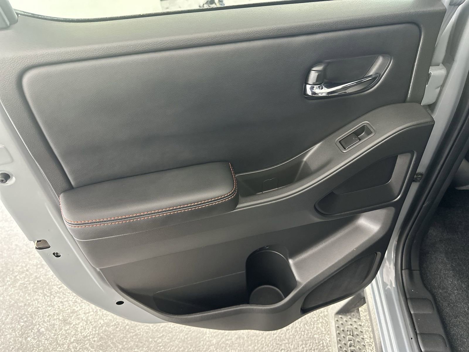 Used 2025 Nissan Frontier Pro-X w/ Pro Convenience Package image 32