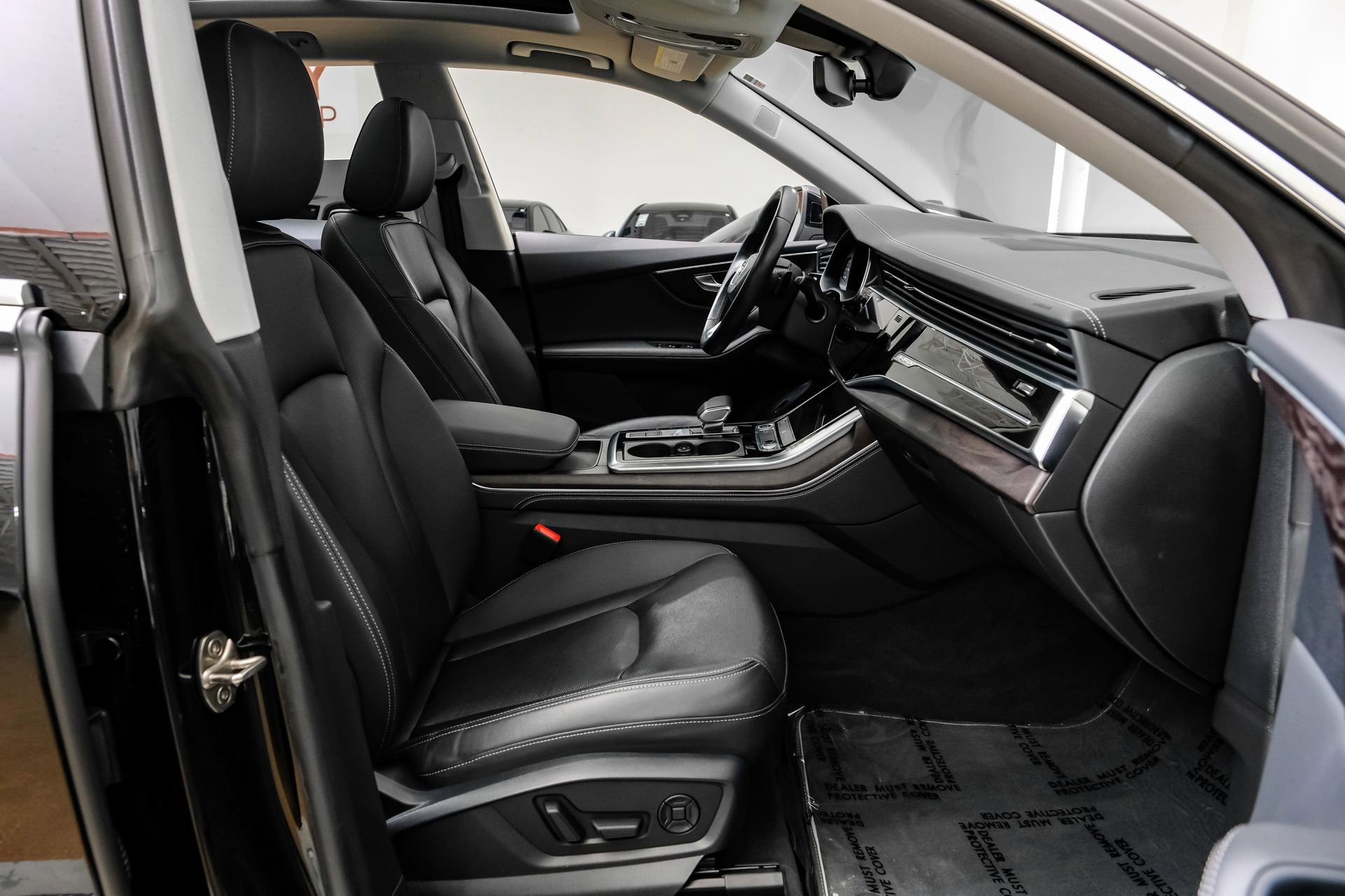 Used 2023 Audi Q8 Premium Plus w/ Premium Plus Package image 36