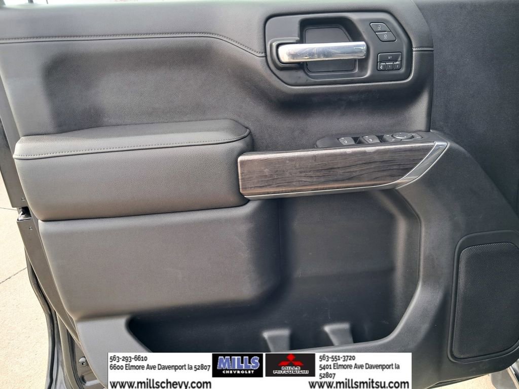 Used 2022 Chevrolet Silverado 1500 LTZ w/ Z71 Off-Road Package image 9