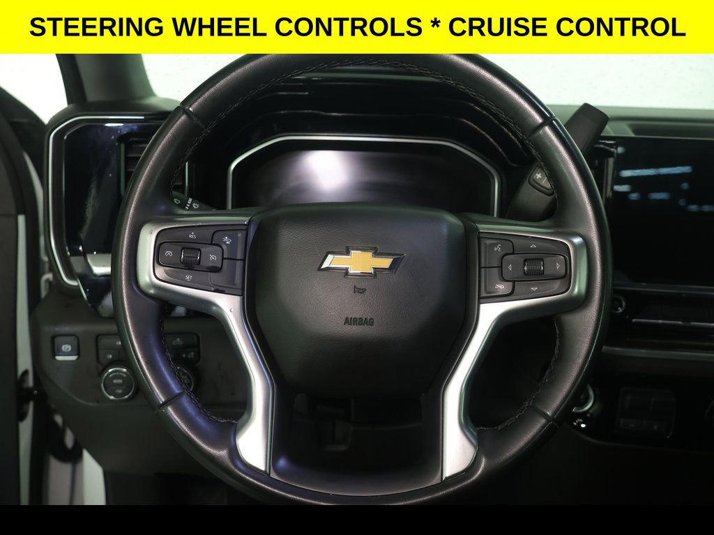 Used 2024 Chevrolet Silverado 2500 LT AWD/4WD image 3
