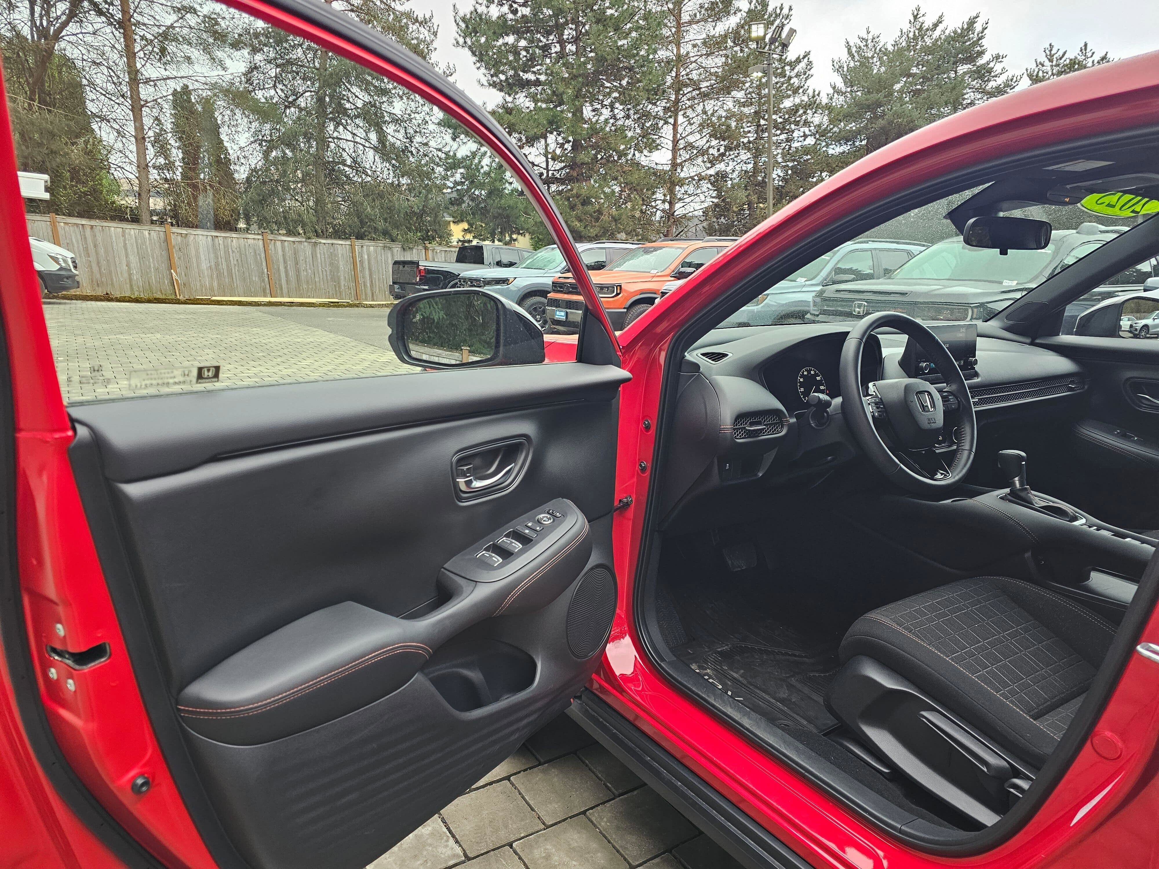 Certified 2025 Honda HR-V Sport image 20