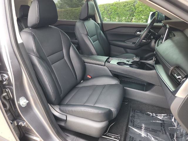 Certified 2023 Nissan Rogue SV w/ SV Premium Package FWD image 15