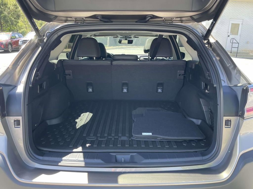 Certified 2023 Subaru Outback Limited image 10