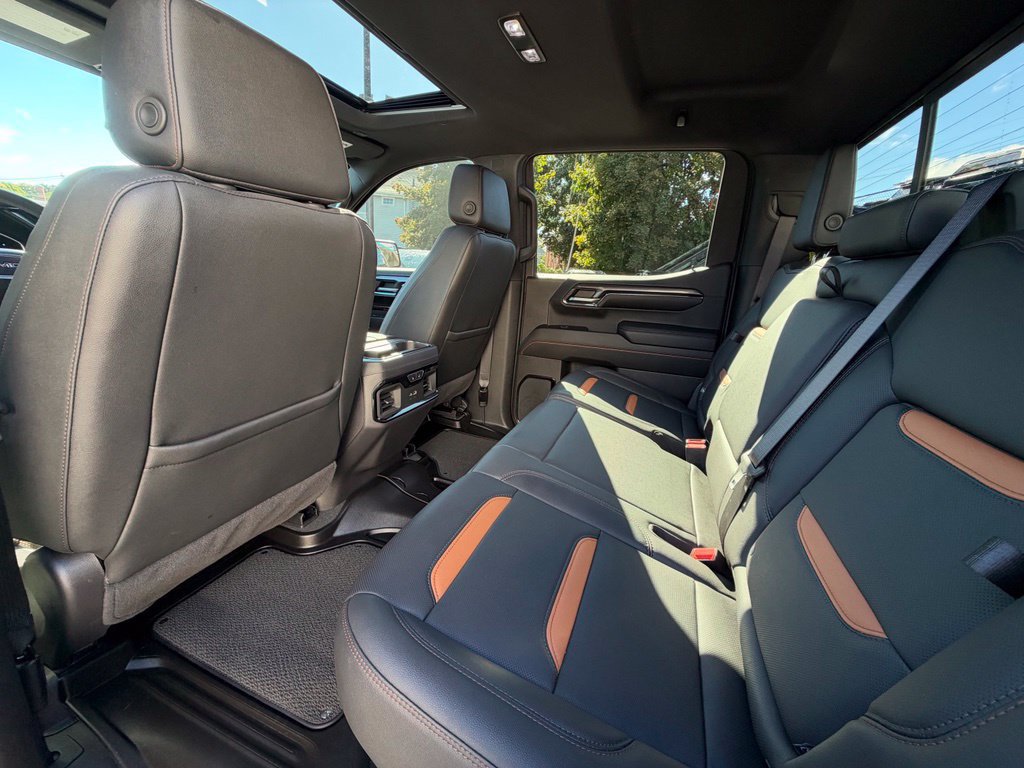 Used 2024 GMC Sierra 1500 AT4 w/ Technology Package AWD/4WD image 20