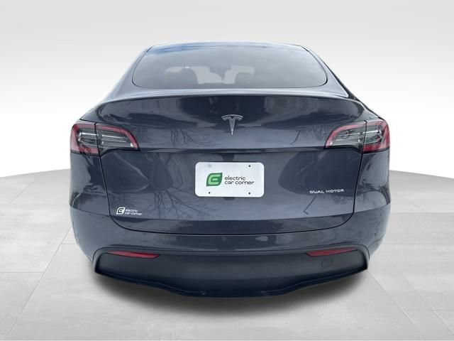Used 2023 Tesla Model Y Long Range image 5