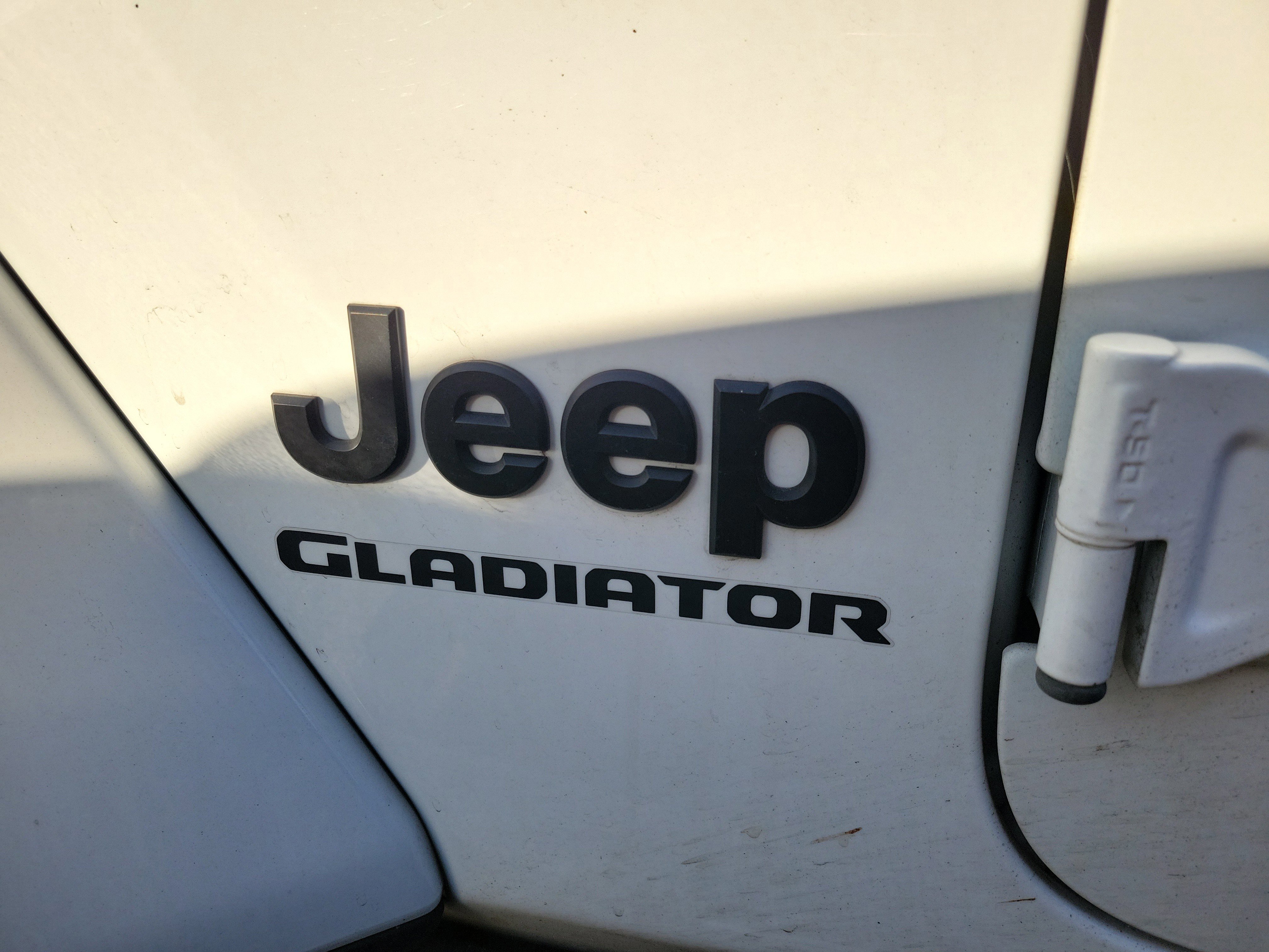 Used 2022 Jeep Gladiator Willys image 29