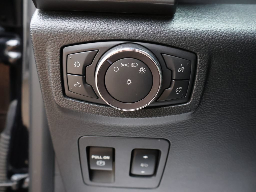 Used 2019 Ford F150 XLT w/ Equipment Group 302A Luxury AWD/4WD image 37