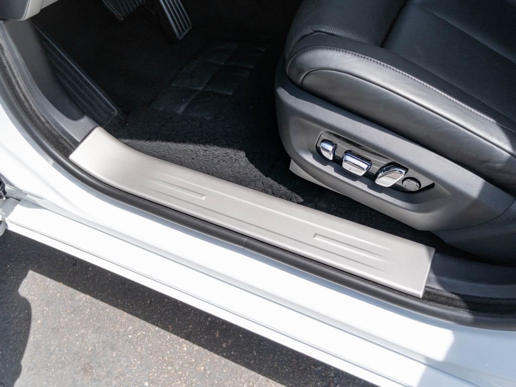 Used 2022 Rolls-Royce Ghost AWD/4WD image 9