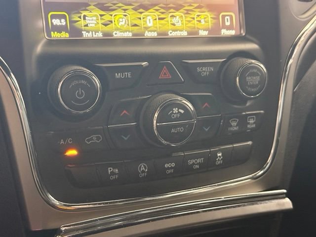 Used 2018 Jeep Grand Cherokee Altitude AWD/4WD image 16