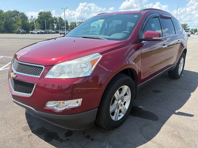 Used 2010 Chevrolet Traverse LT FWD image 2