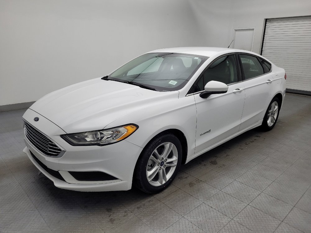Used 2018 Ford Fusion S image 2