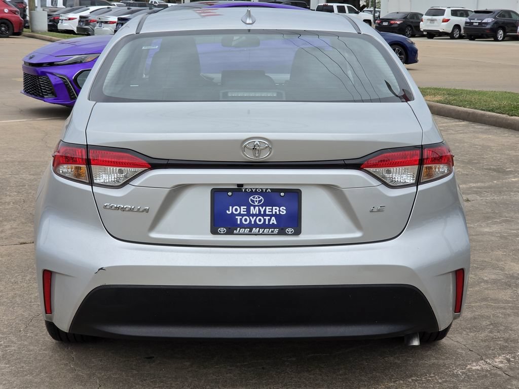 Used 2025 Toyota Corolla LE FWD image 8