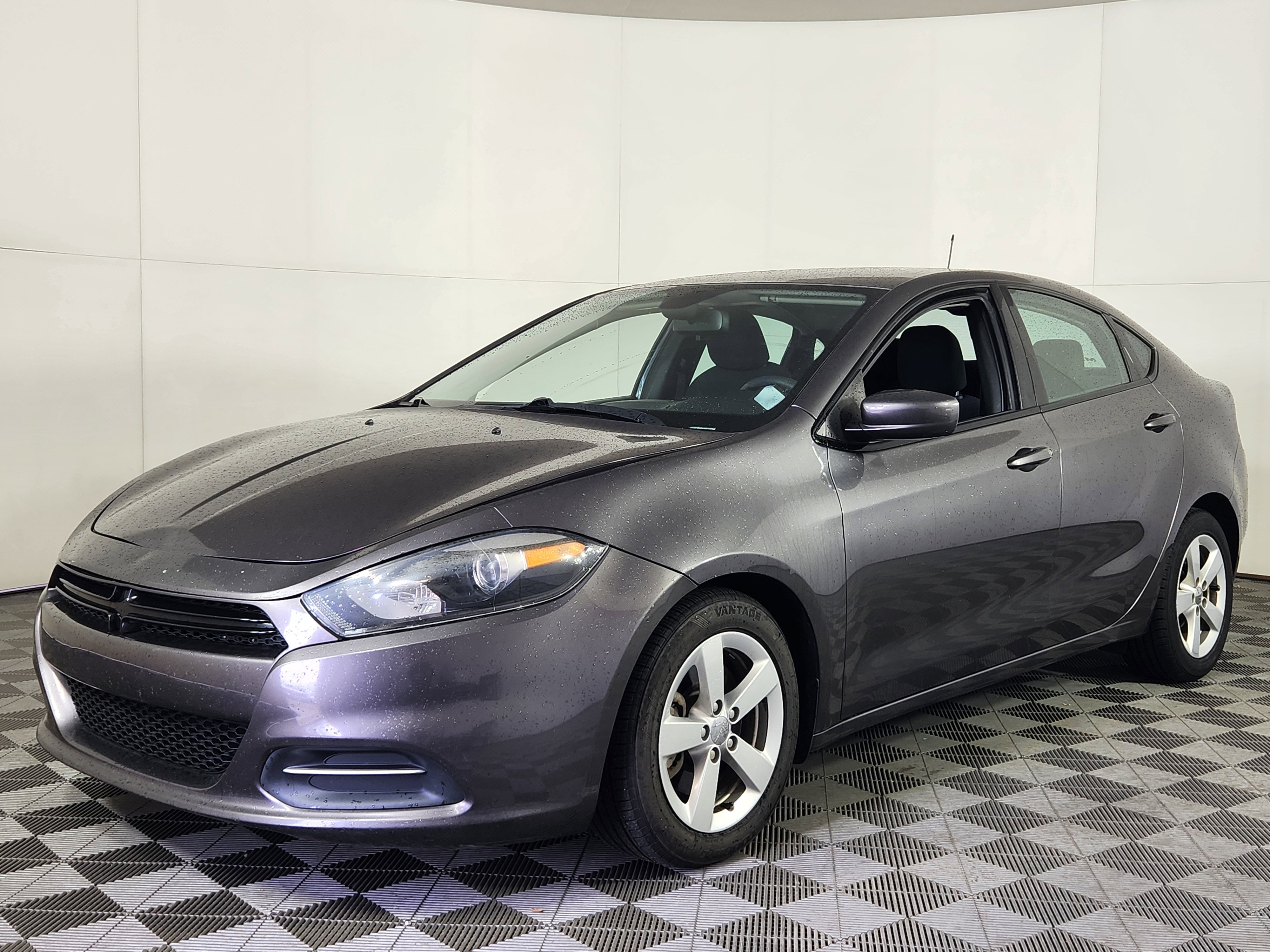 Used 2015 Dodge Dart SXT FWD image 3