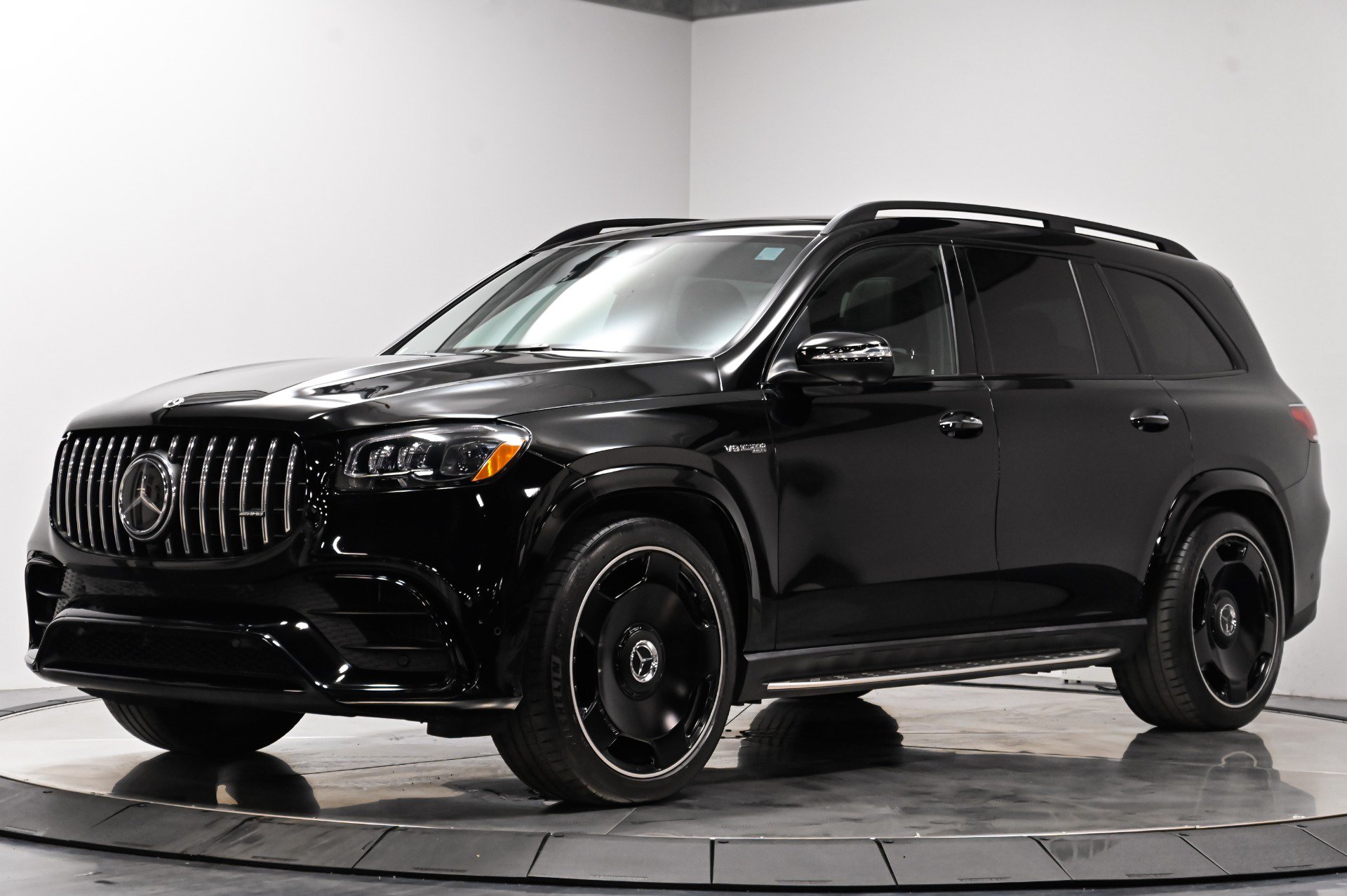 Used 2021 Mercedes-Benz GLS 63 AMG 4MATIC image 2
