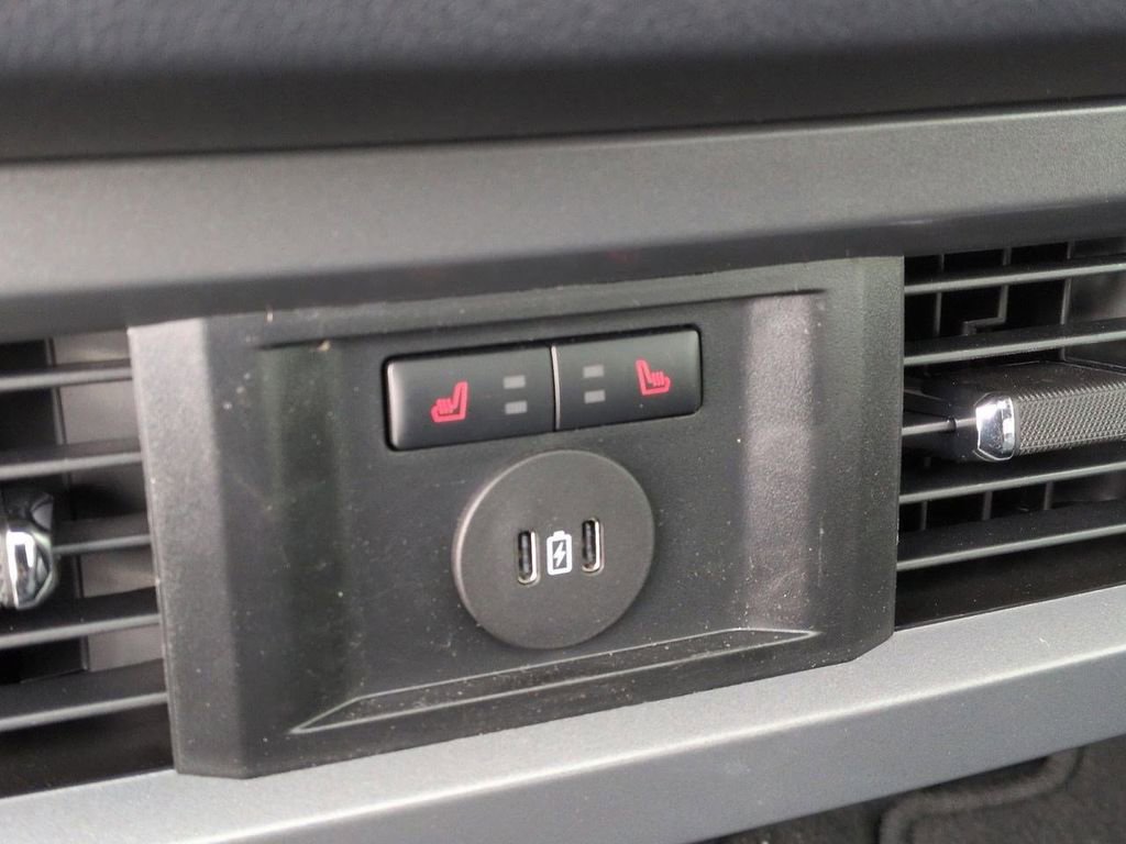 Used 2026 Ford F350 Lariat w/ Tremor Off-Road Package image 25