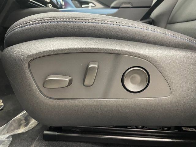 New 2026 Chevrolet Equinox EV LT image 9