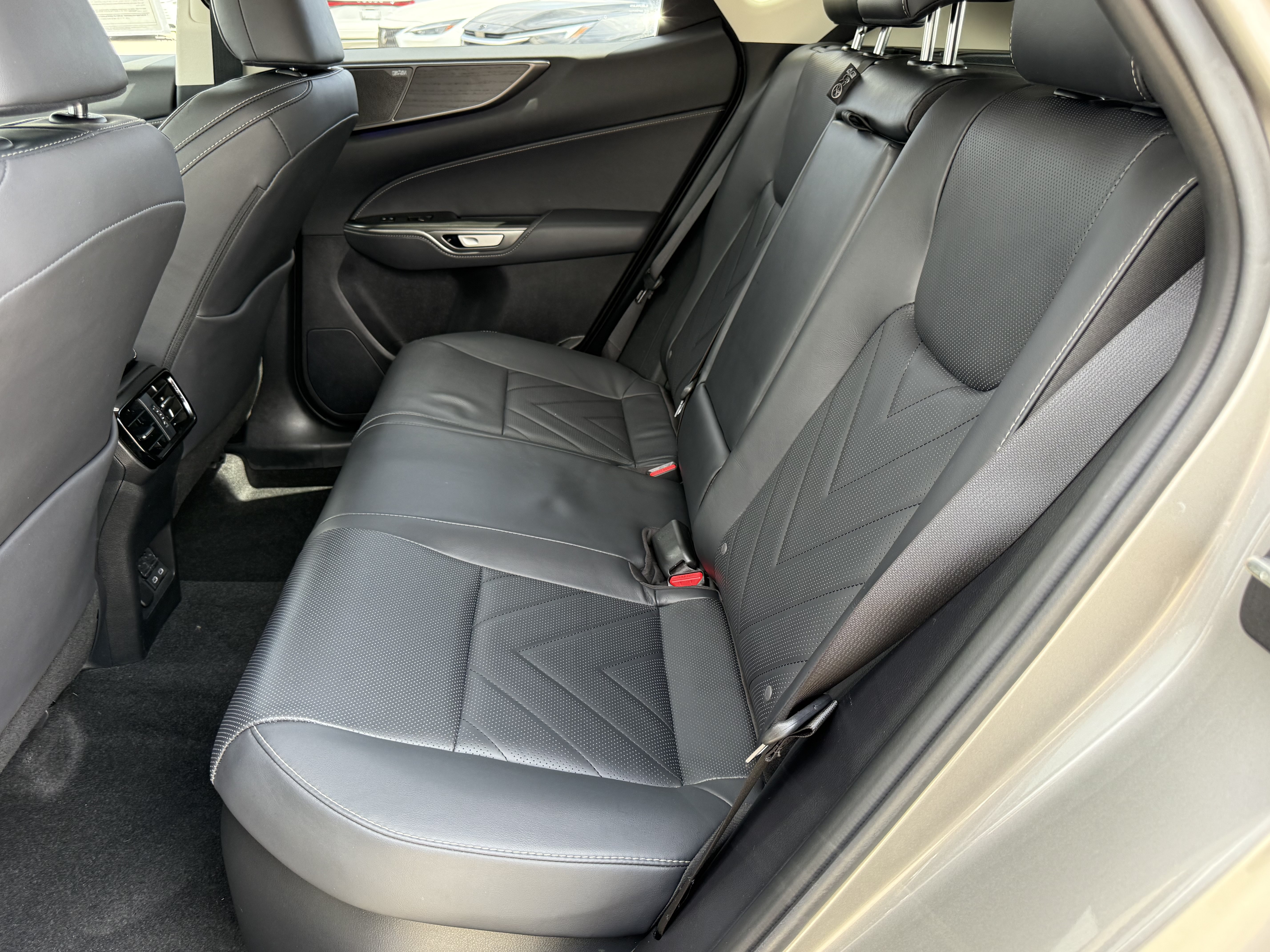 Certified 2025 Lexus NX 350h AWD w/ Accessory Package (2T) image 30