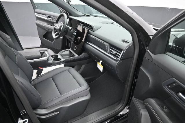 New 2027 GMC Terrain Elevation w/ Elevation Premium Package FWD image 17