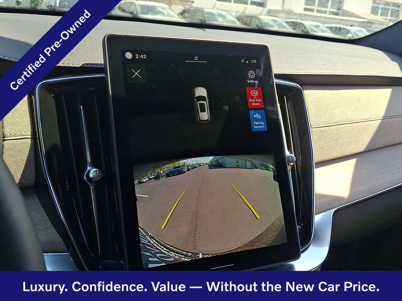 Certified 2025 Volvo XC90 B5 Core image 19