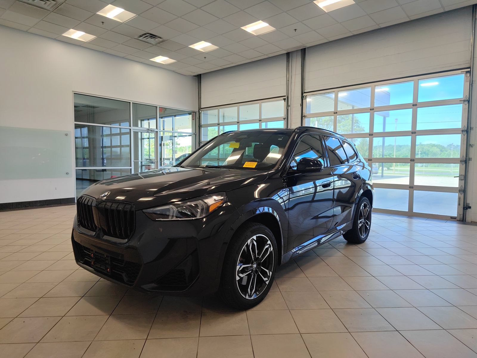 Used 2023 BMW X1 xDrive28i w/ Premium Package AWD/4WD image 7
