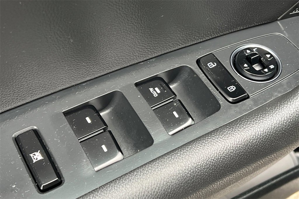 Used 2016 Hyundai Sonata Sport w/ Option Group 1V image 14