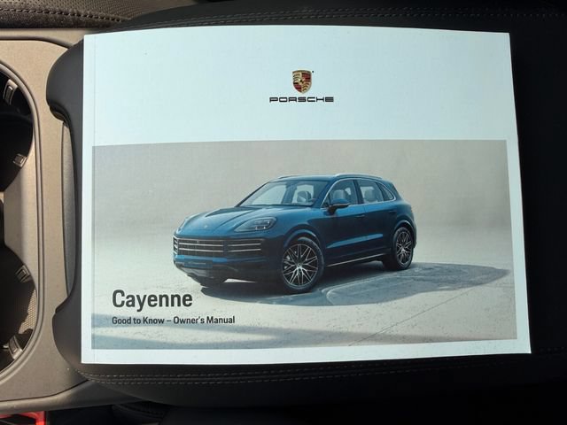 Used 2024 Porsche Cayenne S AWD/4WD image 27
