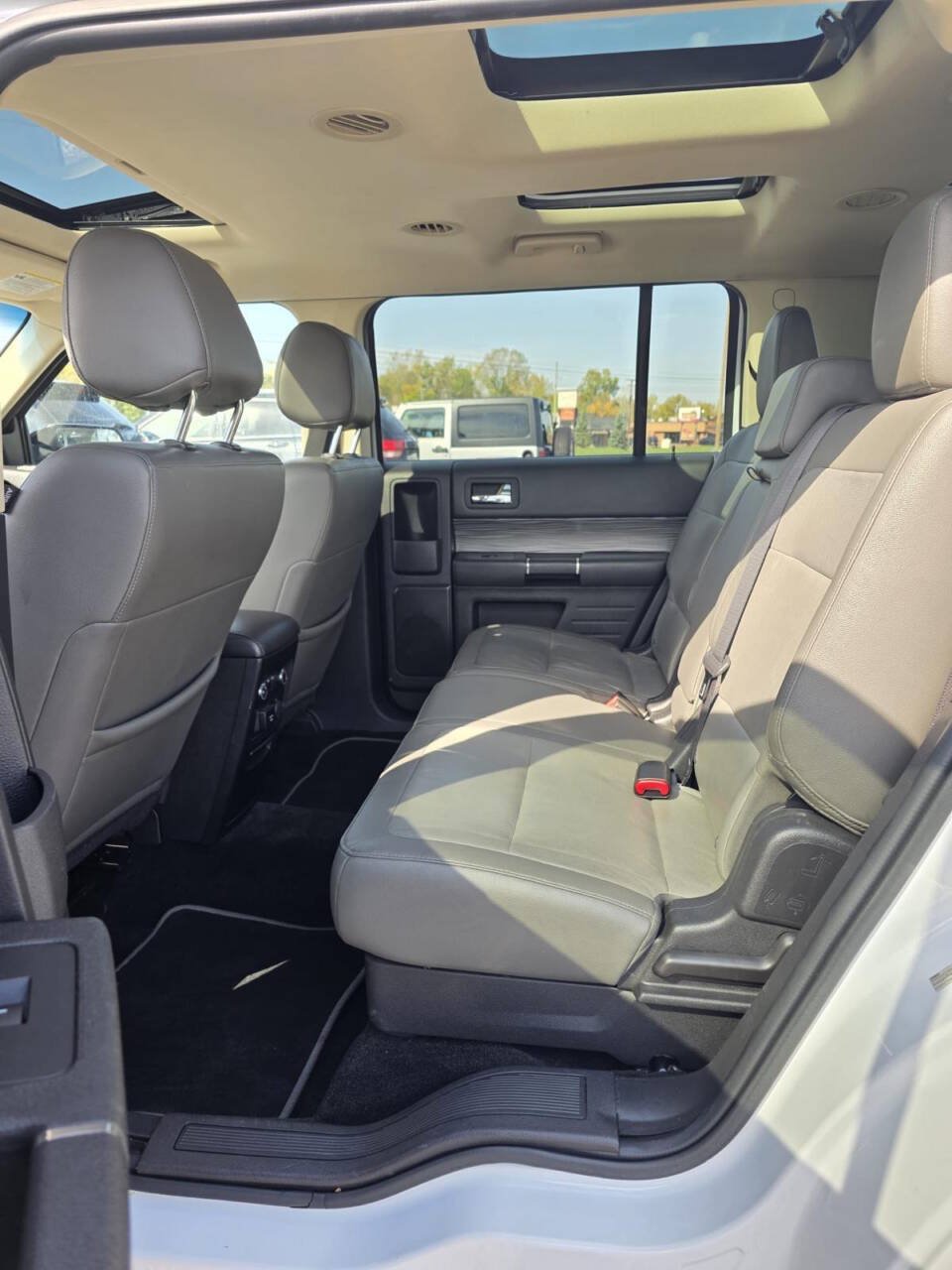 Used 2018 Ford Flex SEL w/ Equipment Group 202A FWD image 21