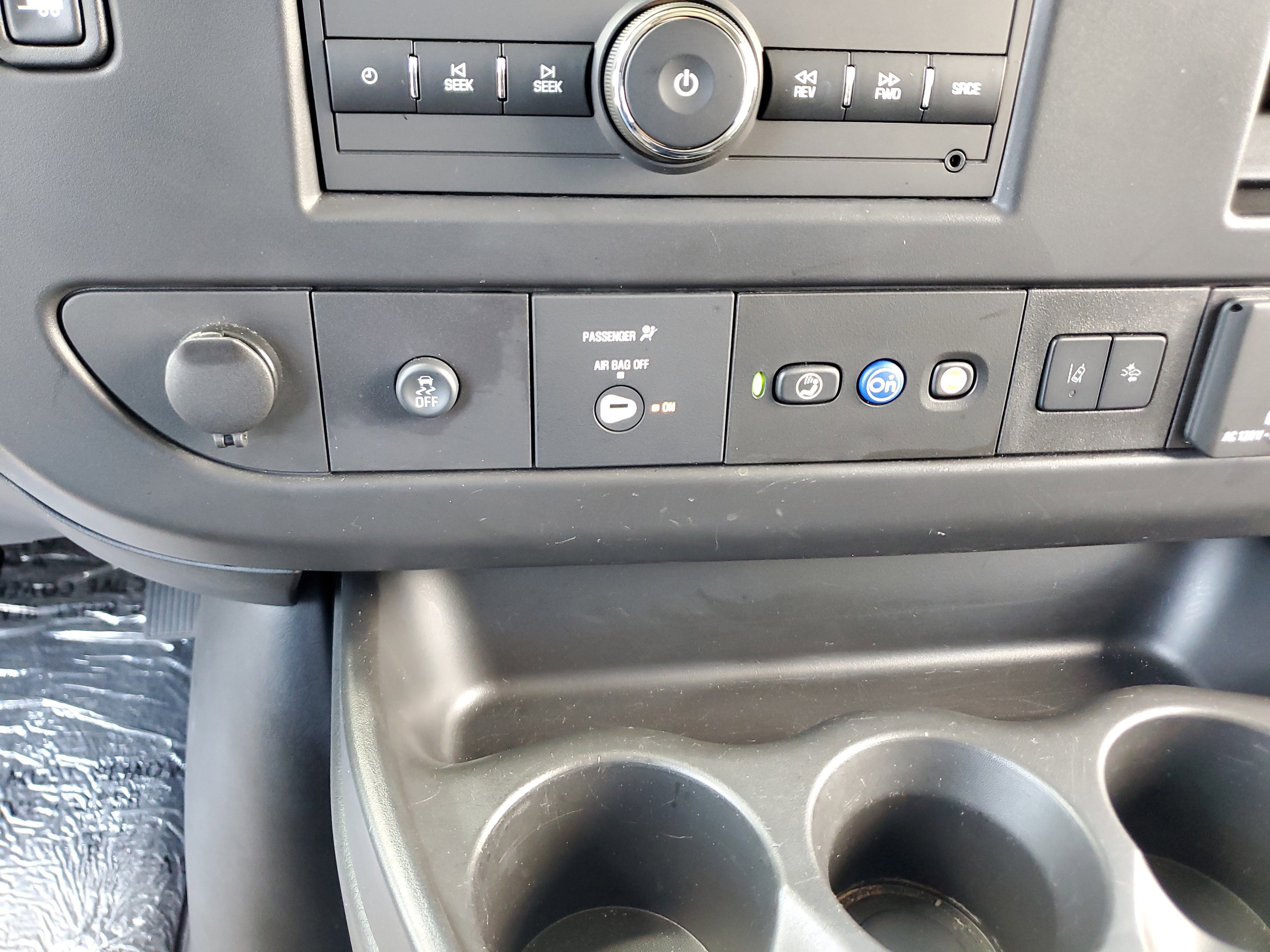 Used 2025 Chevrolet Express 3500 LT w/ LT Preferred Equipment Group RWD image 23