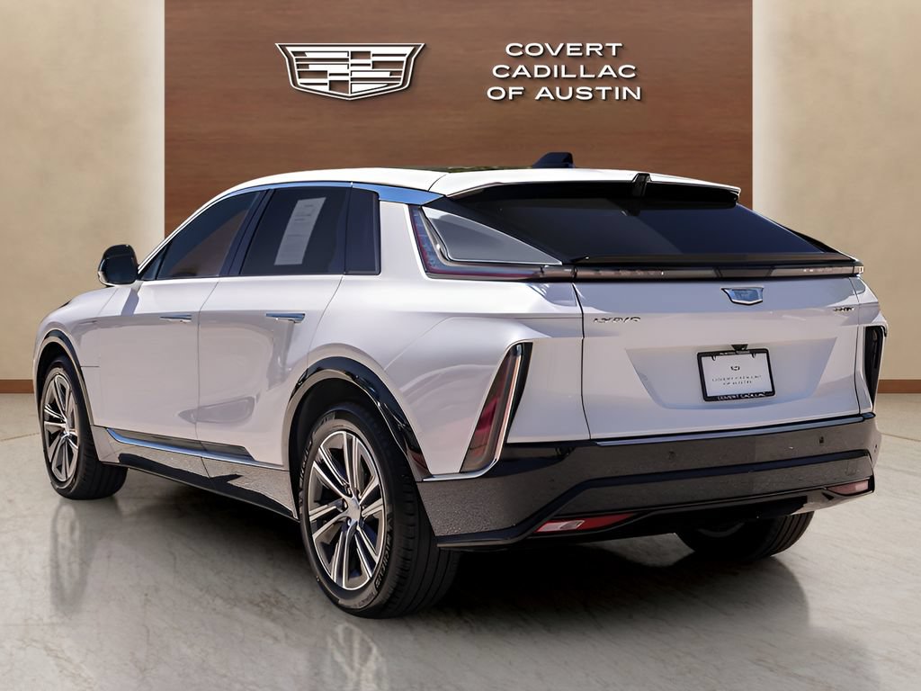Certified 2024 Cadillac Lyriq Luxury AWD/4WD image 3