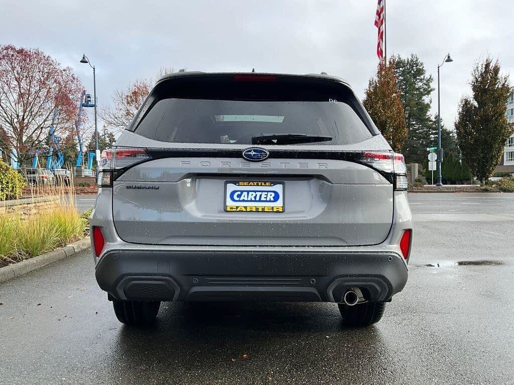 Certified 2025 Subaru Forester Limited AWD/4WD image 7