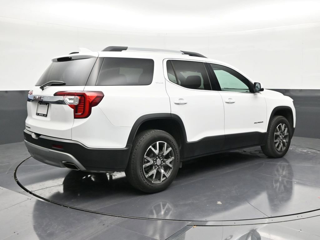 Used 2023 GMC Acadia SLE w/ Driver Convenience Package image 5
