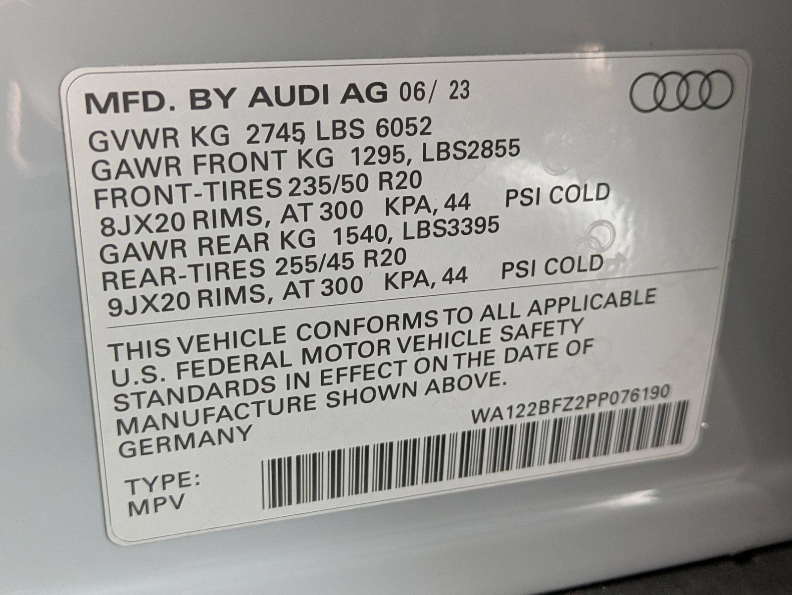 Used 2023 Audi Q4 e-tron Premium w/ Convenience Package AWD/4WD image 17