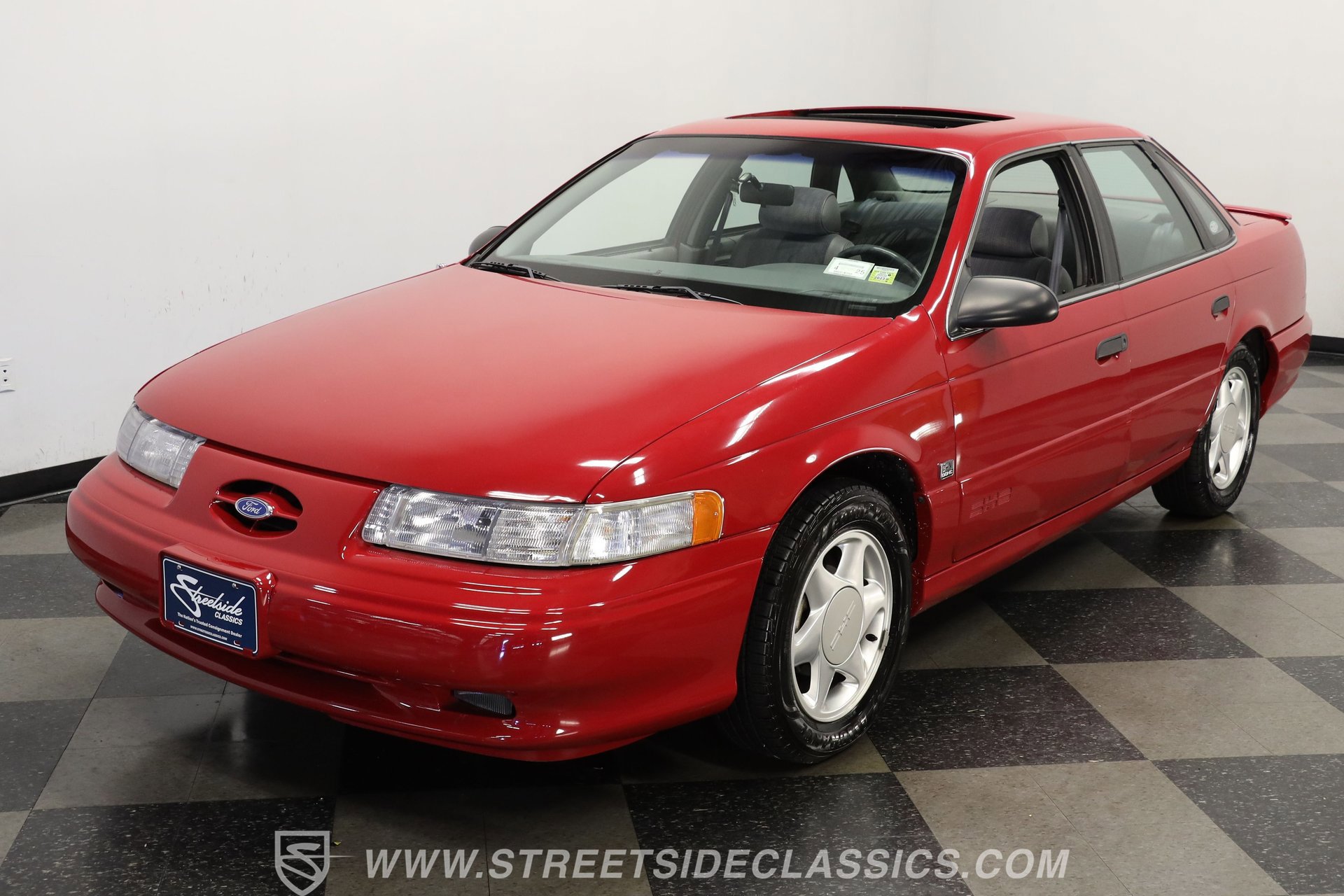 Used 1993 Ford Taurus SHO image 17