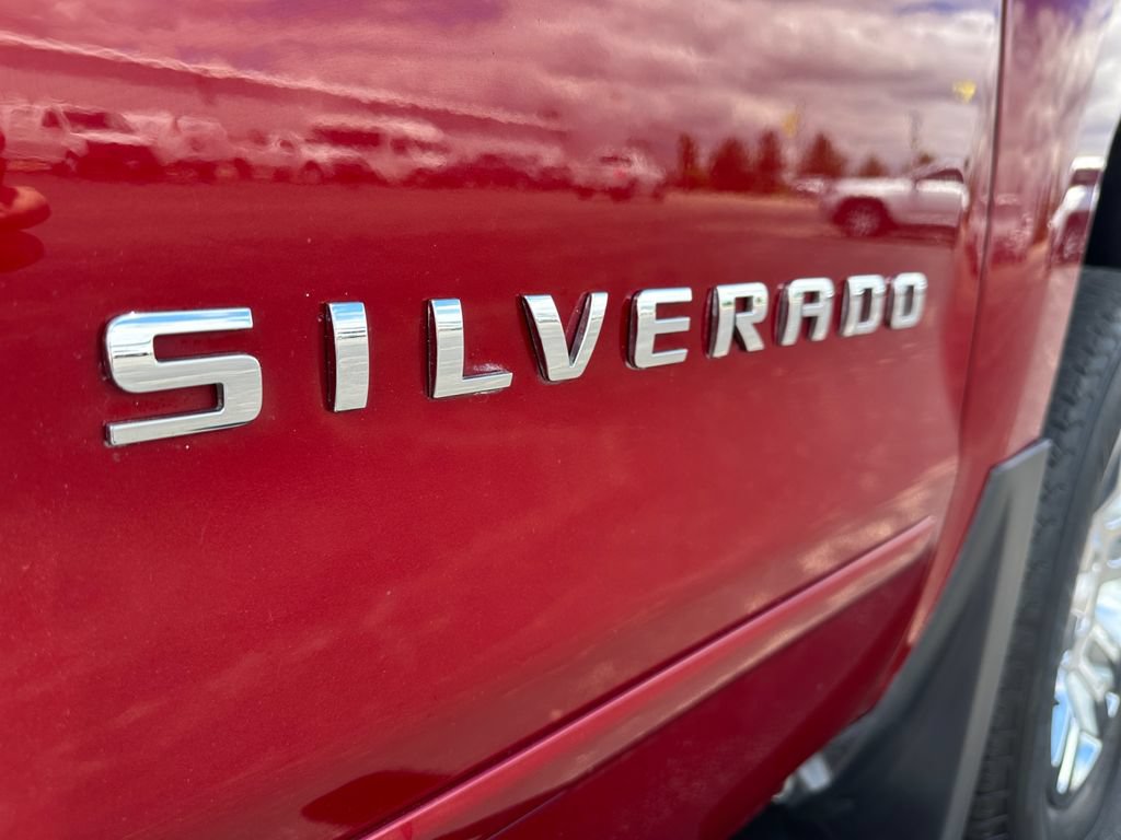 Used 2019 Chevrolet Silverado 1500 LT w/ All Star Edition AWD/4WD image 8