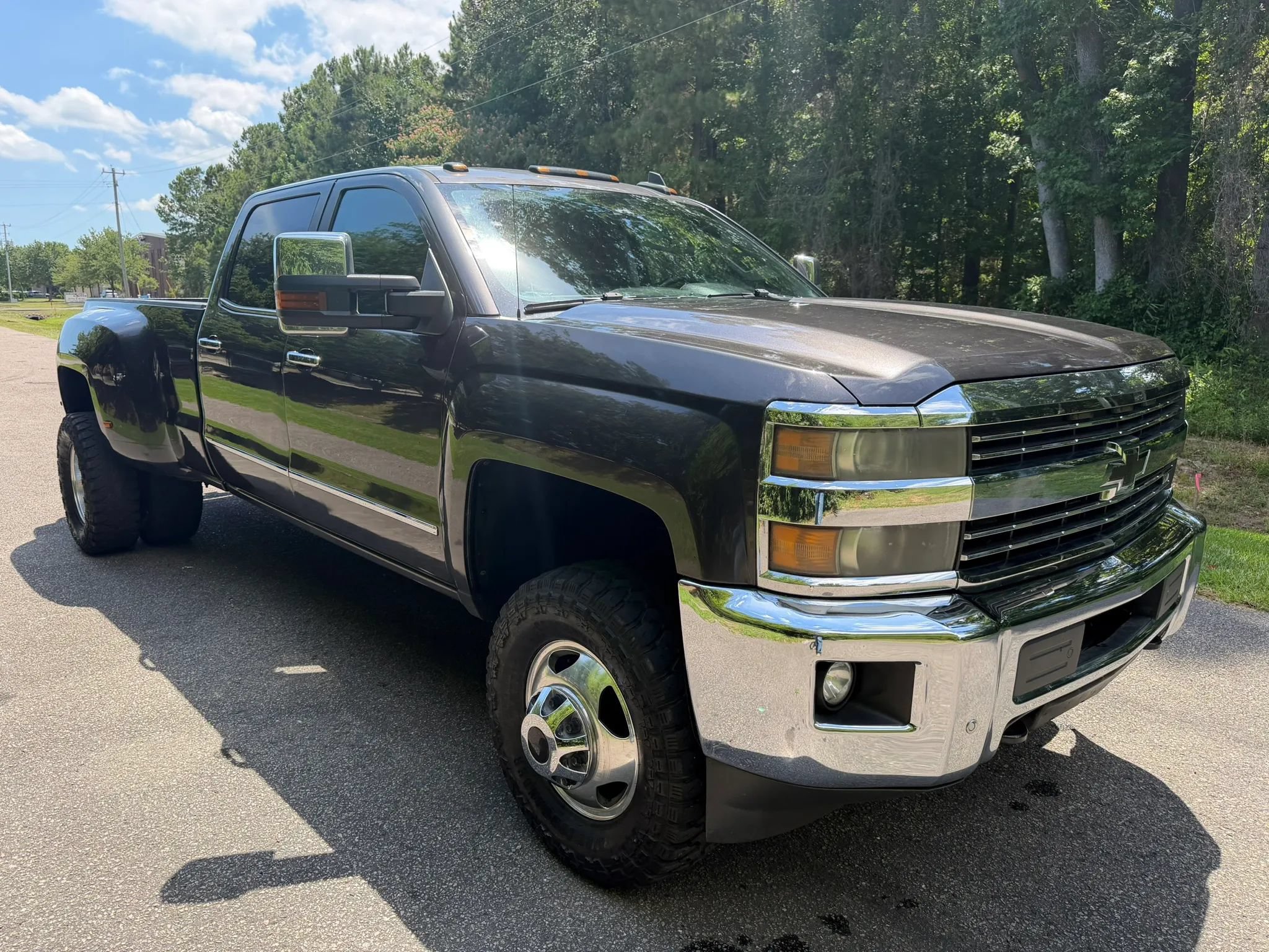 Used 2015 Chevrolet Silverado 3500 LTZ w/ Duramax Plus Package AWD/4WD image 5