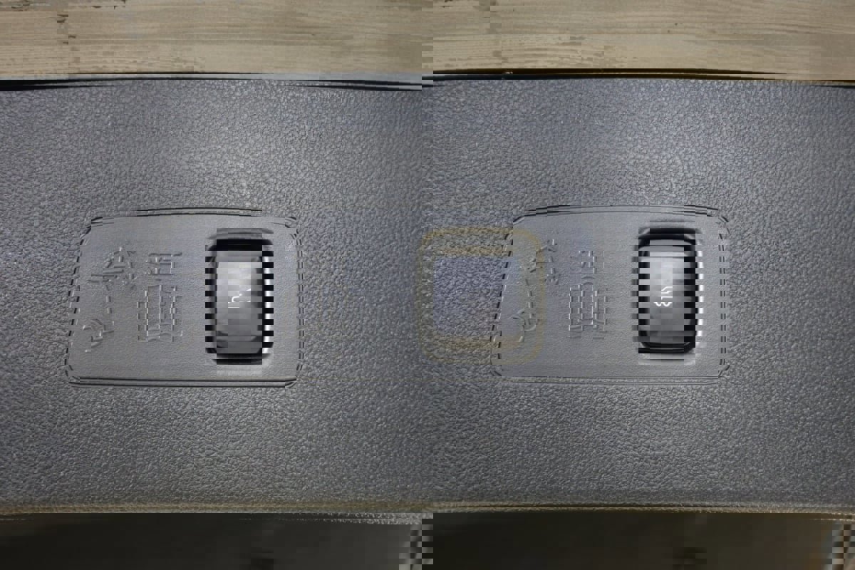 Used 2020 Lincoln Corsair Reserve w/ Equipment Group 201A image 46